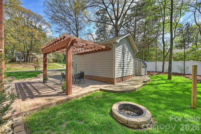 2310 Oldenburg Drive, Charlotte, NC 28210