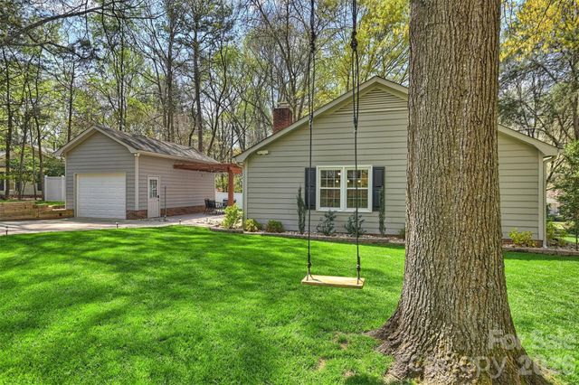 2310 Oldenburg Drive, Charlotte, NC 28210