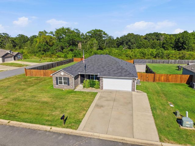 200 Hemlock Drive, Conway, AR 72032