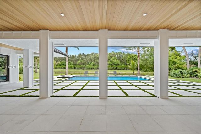 1761 Breakers West Blvd, West Palm Beach, FL 33411