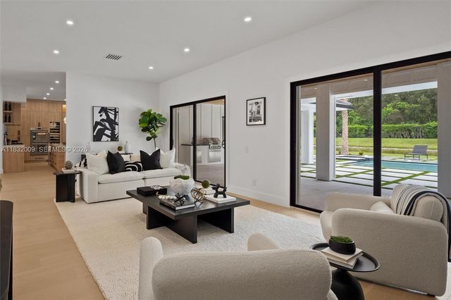 1761 Breakers West Blvd, West Palm Beach, FL 33411