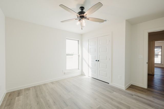 7102 County Rd 99, Midland, TX 79706