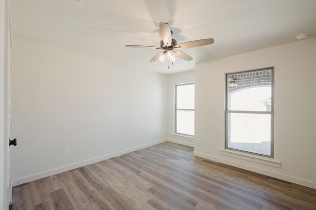 7102 County Rd 99, Midland, TX 79706