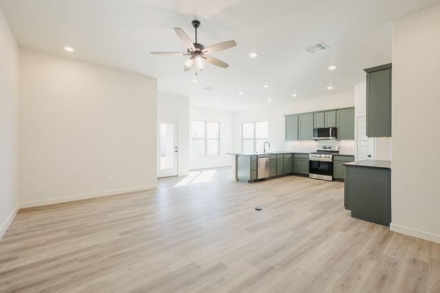 7102 County Rd 99, Midland, TX 79706