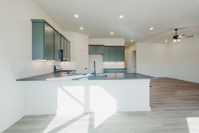 7102 County Rd 99, Midland, TX 79706