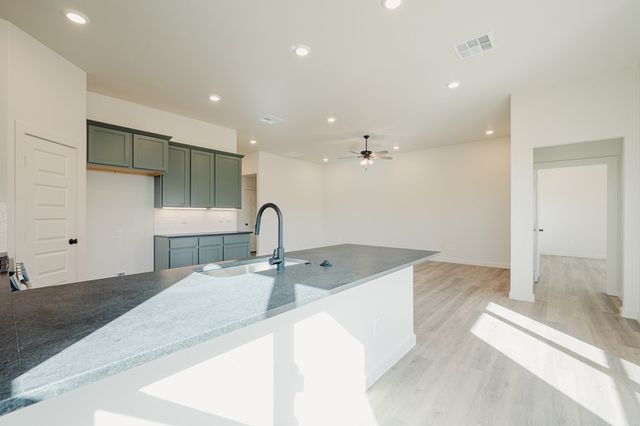 7102 County Rd 99, Midland, TX 79706