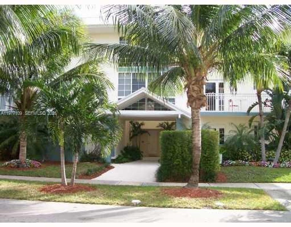 290 Sunrise Dr 3-H, Key Biscayne, FL 33149