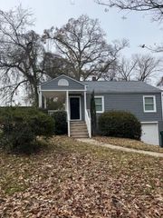 1464 Hawthorne Avenue NW, Atlanta, GA 30309
