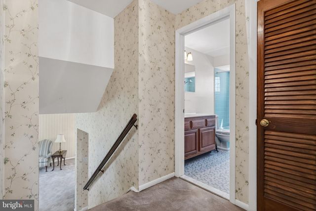 43 CHARTER OAK LN, Marlton, NJ 08053