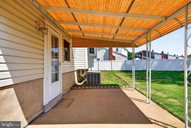 43 CHARTER OAK LN, Marlton, NJ 08053