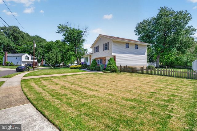 43 CHARTER OAK LN, Marlton, NJ 08053