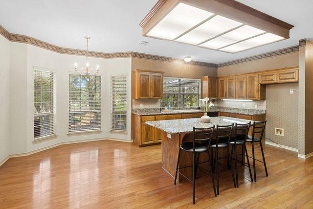 300 Delaware Springs BLVD, Burnet, TX 78611