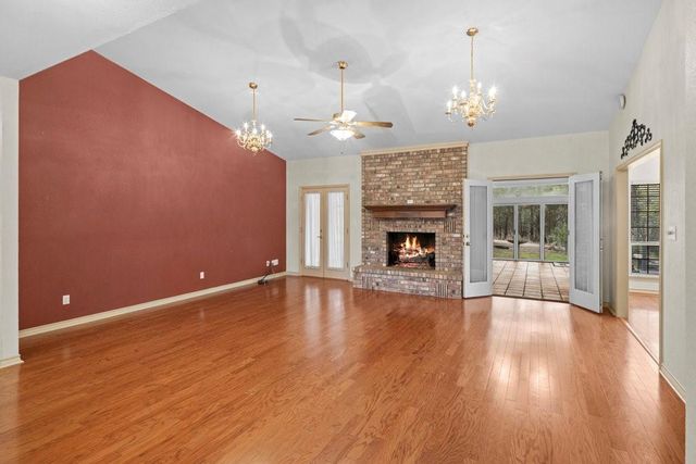 300 Delaware Springs BLVD, Burnet, TX 78611