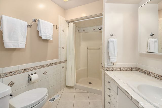 7081 47th Avenue W, Mukilteo, WA 98275