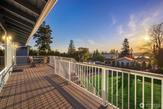 7081 47th Avenue W, Mukilteo, WA 98275