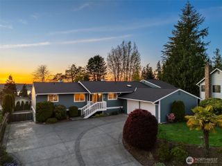7081 47th Avenue W, Mukilteo, WA 98275