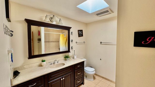 1348 Berry Lane, Flossmoor, IL 60422