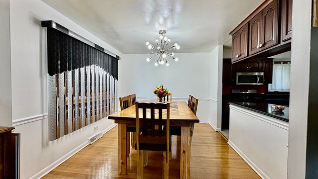 1348 Berry Lane, Flossmoor, IL 60422