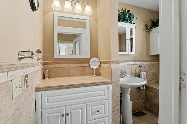 1124 N Pearce Ave., Wichita, KS 67203