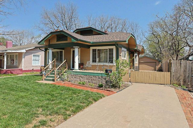 1124 N Pearce Ave., Wichita, KS 67203