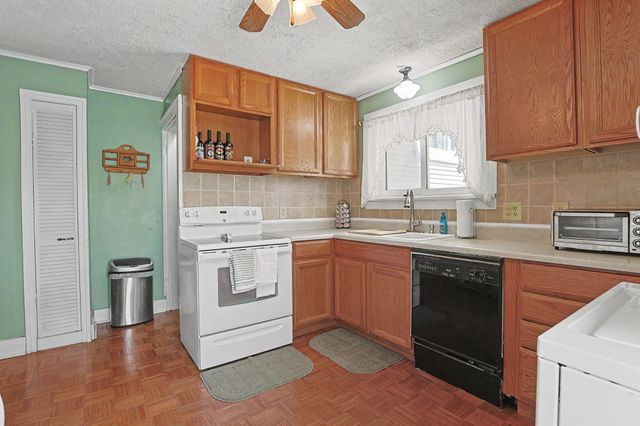 1124 N Pearce Ave., Wichita, KS 67203