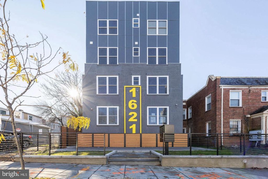 1621 T ST SE #1, Washington, DC 20020