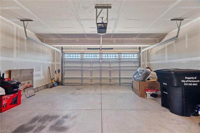 123 Good Hope LN, Portsmouth, VA 23702