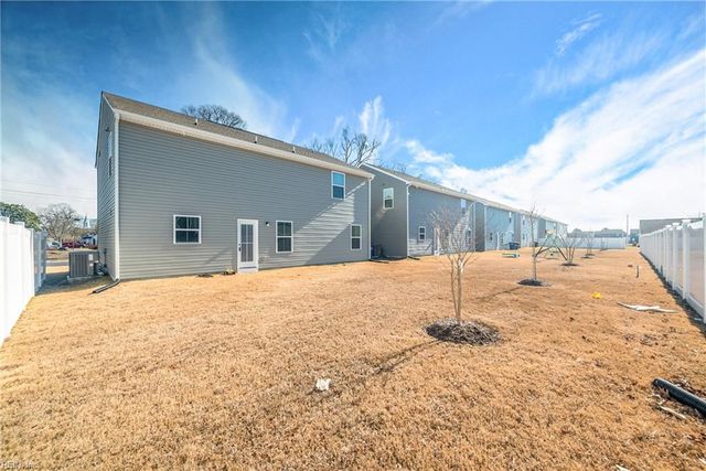 123 Good Hope LN, Portsmouth, VA 23702