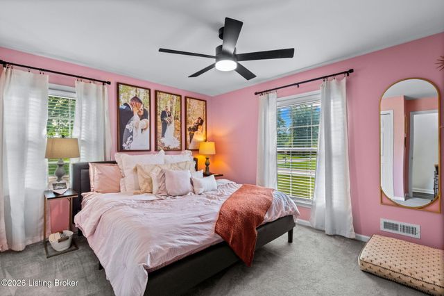10001 Northridge Ct, Louisville, KY 40272