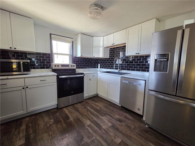 459 Woodward Avenue, Chippewa Falls, WI 54729