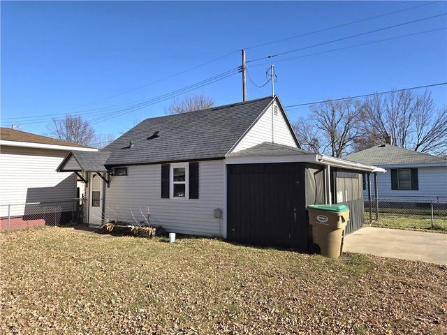 459 Woodward Avenue, Chippewa Falls, WI 54729