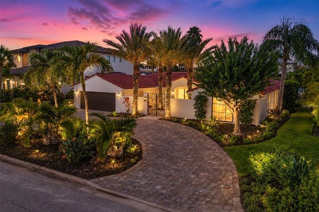 465 E ROYAL FLAMINGO DRIVE, Sarasota, FL 34236