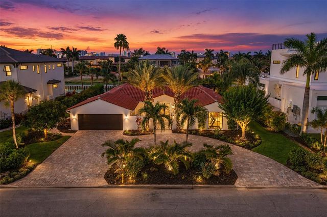 465 E ROYAL FLAMINGO DRIVE, Sarasota, FL 34236