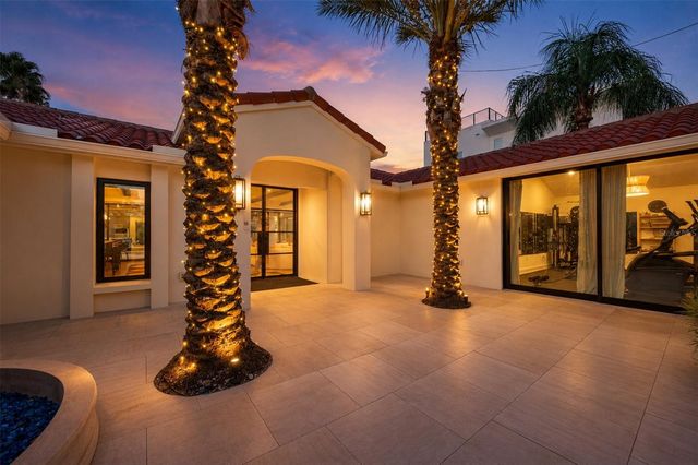 465 E ROYAL FLAMINGO DRIVE, Sarasota, FL 34236