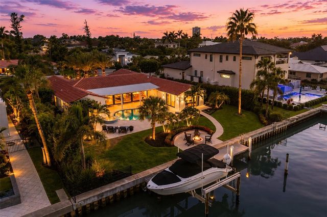 465 E ROYAL FLAMINGO DRIVE, Sarasota, FL 34236