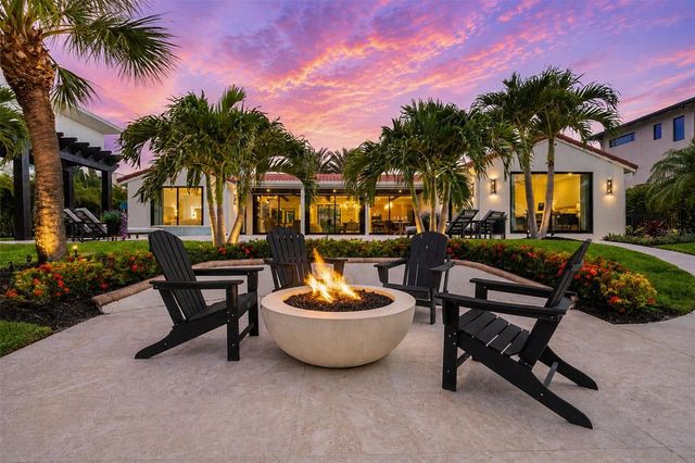 465 E ROYAL FLAMINGO DRIVE, Sarasota, FL 34236