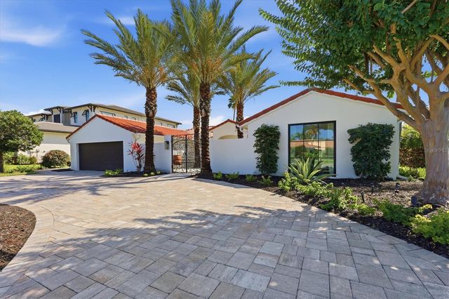 465 E ROYAL FLAMINGO DRIVE, Sarasota, FL 34236