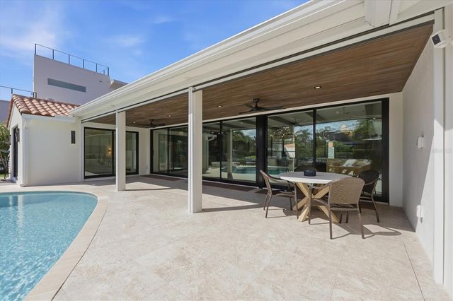465 E ROYAL FLAMINGO DRIVE, Sarasota, FL 34236