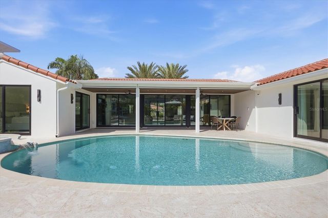 465 E ROYAL FLAMINGO DRIVE, Sarasota, FL 34236