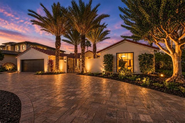 465 E ROYAL FLAMINGO DRIVE, Sarasota, FL 34236