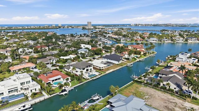 465 E ROYAL FLAMINGO DRIVE, Sarasota, FL 34236