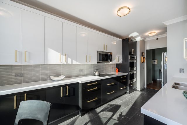 501 N Clinton Street 2105, Chicago, IL 60654