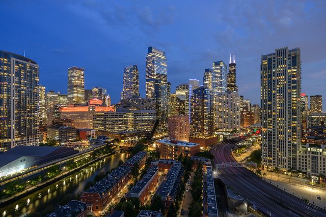 501 N Clinton Street 2105, Chicago, IL 60654