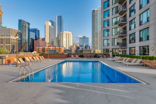 501 N Clinton Street 2105, Chicago, IL 60654