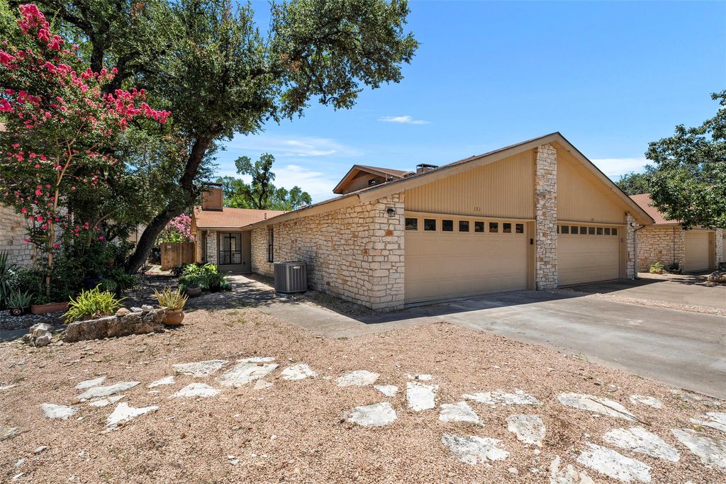 8518 FATHOM CIR 131, Austin, TX 78750