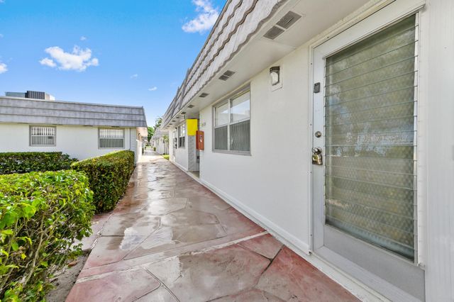 206 Valencia I, Delray Beach, FL 33446