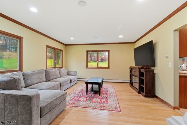 1 Old Mill Rd, Chester Twp., NJ 07930