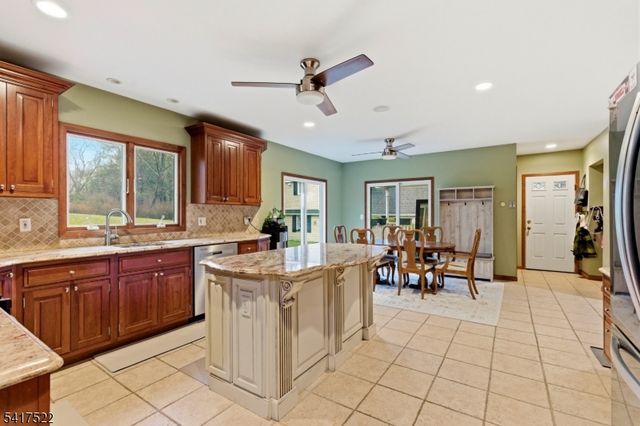 1 Old Mill Rd, Chester Twp., NJ 07930