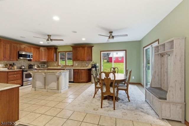 1 Old Mill Rd, Chester Twp., NJ 07930