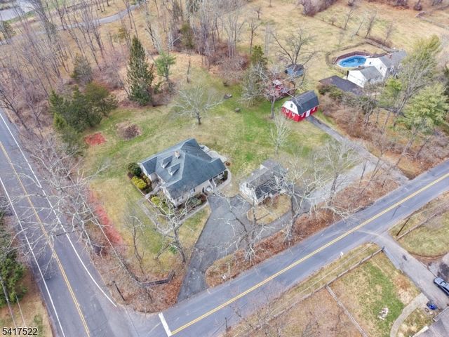 1 Old Mill Rd, Chester Twp., NJ 07930